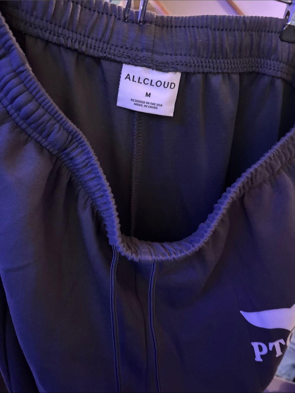 Joggers - Picture 3 of 3